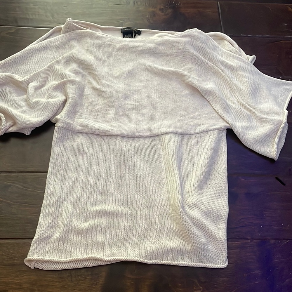 Everymomneed to have this top!
